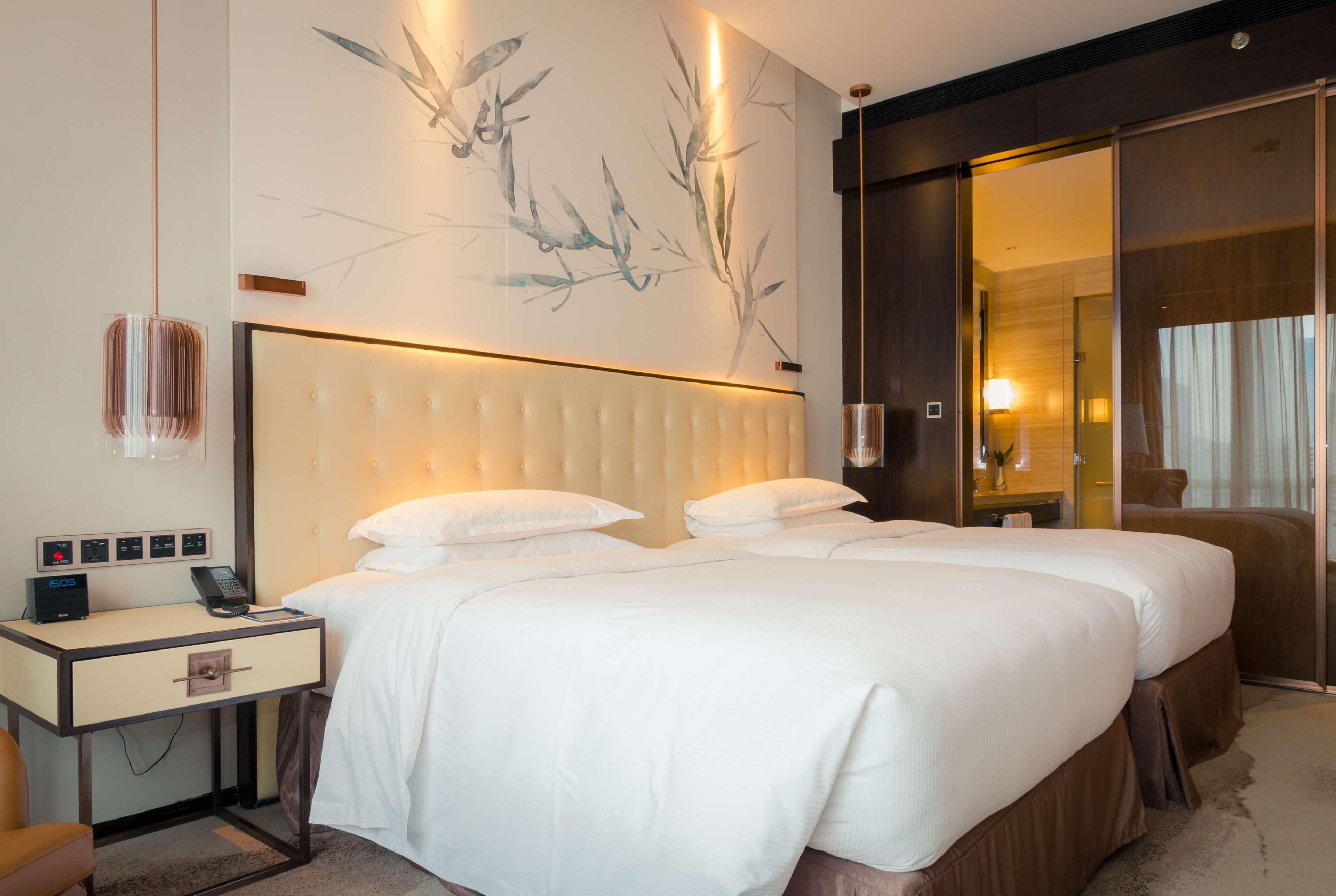 Hotel Hilton Shenzhen Futian Exterior foto